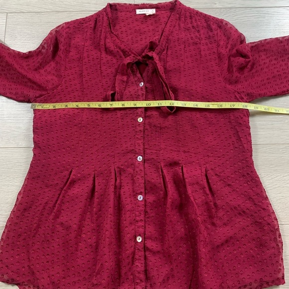 Anthropologie Meadow Rue burgundy Swiss Dot Tie Neck Buttondown Blouse - Picture 9 of 11